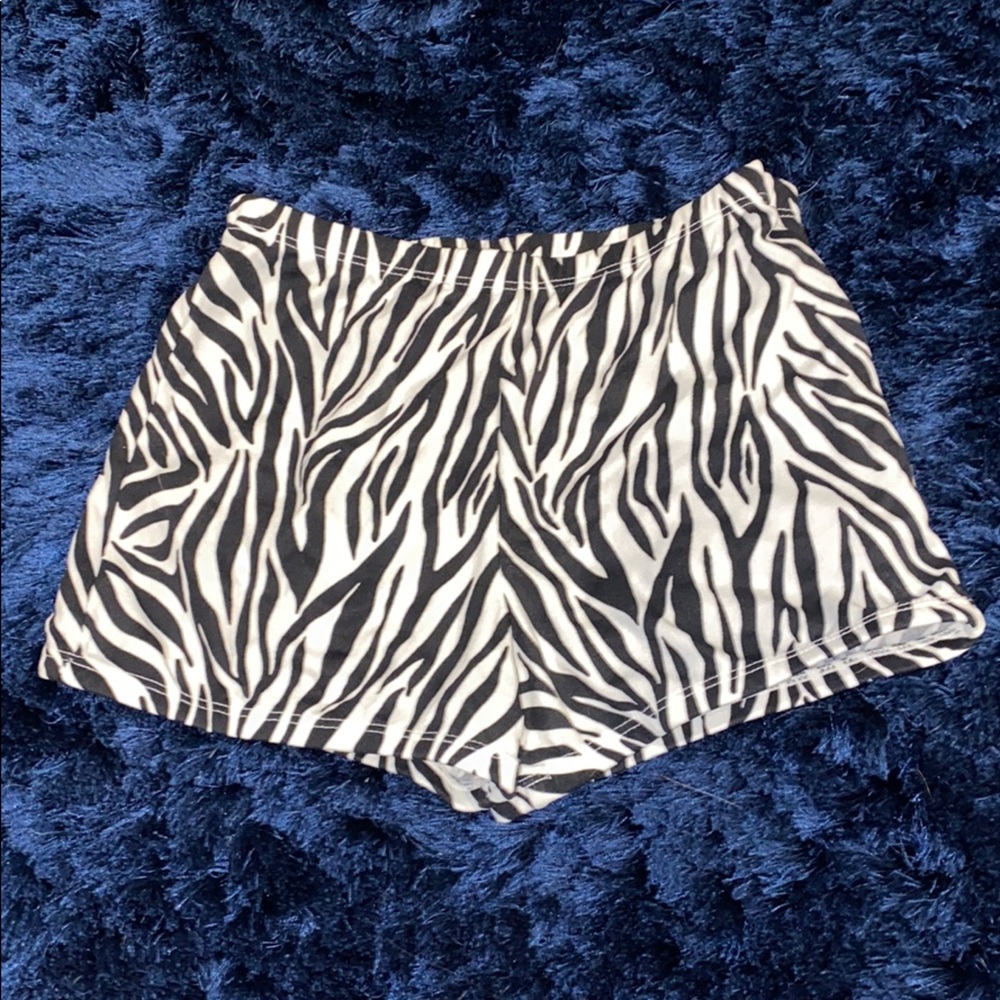 Chassé zebra print dance shorts